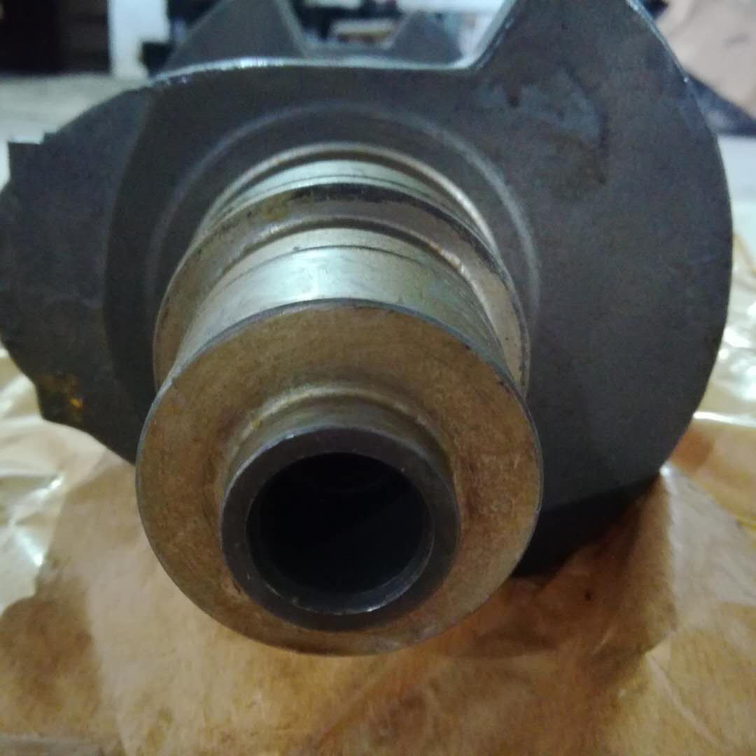  Deutz BF4L1011 Crankshaft Parts Price