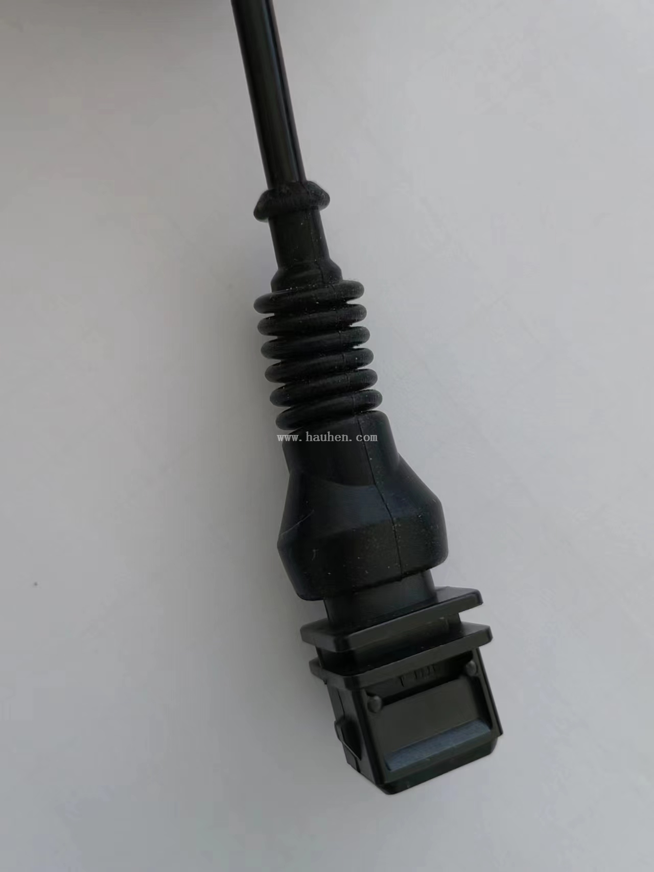 04504704 TCD 2013 Sensor Cable5